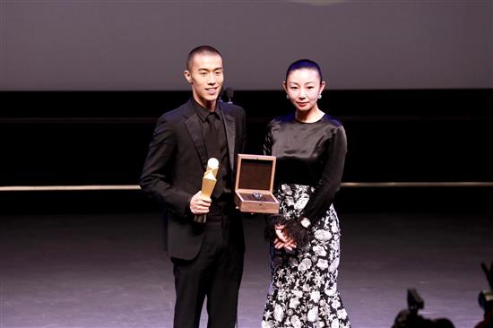 周游获得平遥国际电影展最佳男演员奖。